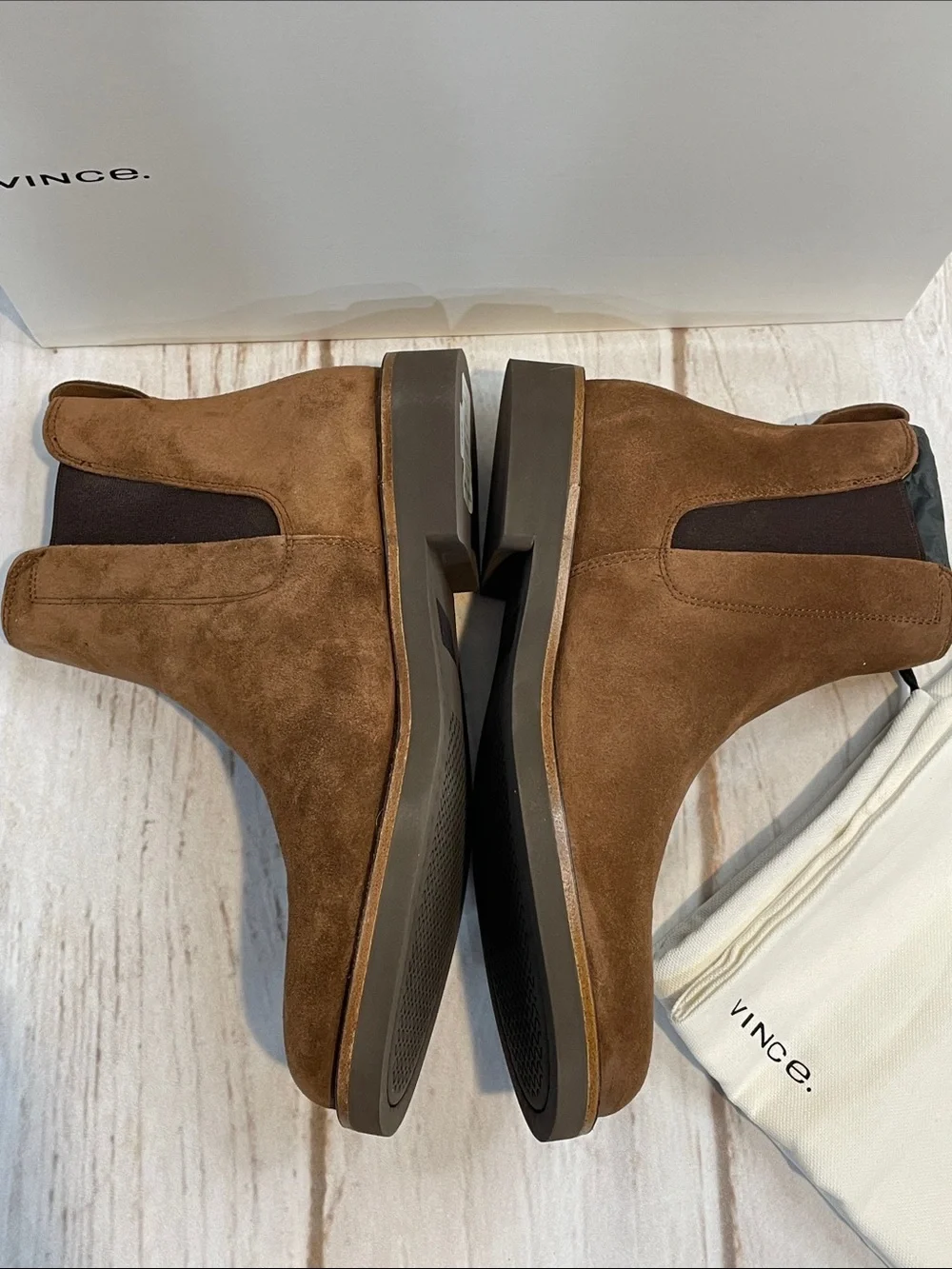 NEW Vince Men’s 7.5 Brown Suede Chelsea Boots Felix Classic